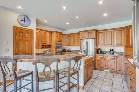 Kitchen | Cooking Basics | Drip & Keurig Coffee Makers