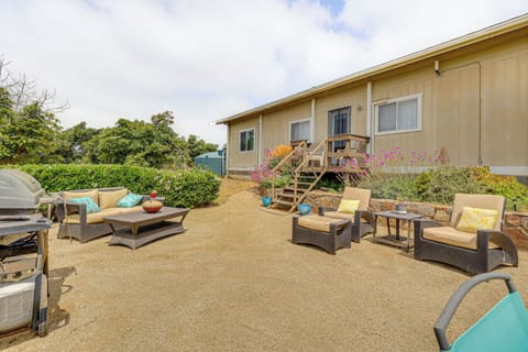 Escondido Vacation Rental | 2BR | 1.5BA | 1,400 Sq Ft | Half-Step for Access