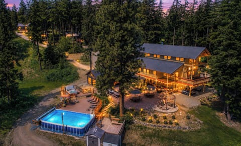 The Huntley Lodge and Retreat