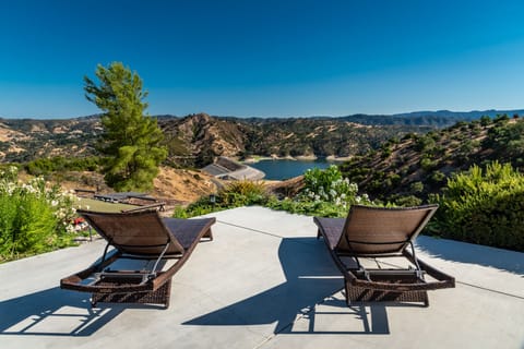 Amazing views of Lake Nacimiento!