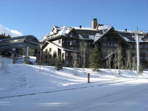 Crystal Peak Lodge with BreckConnect Gondola