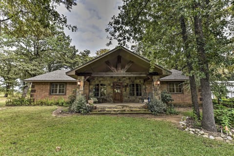 Kingston Vacation Rental | 4BR | 2BA | Step-Free Access | 2,500 Sq Ft