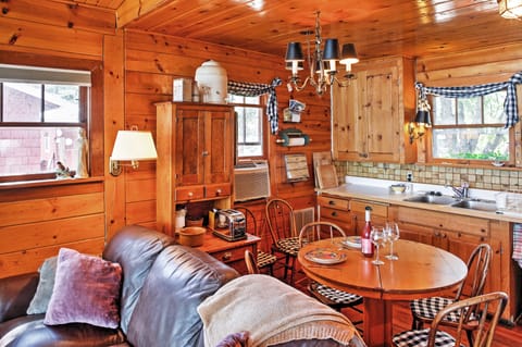 Kitchen | Dishware/Flatware