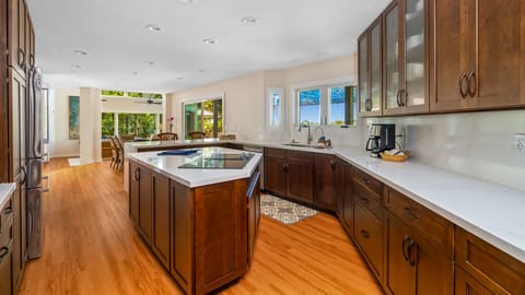 Kiahuna Vista at Poipu Beach - Fully Equipped Kitchen & Dining Room - Parrish Kauai