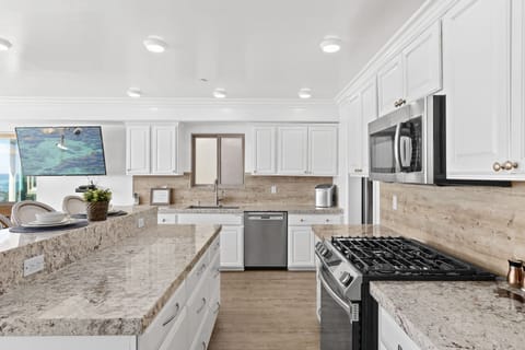 821-Unit1-BFO-Pixer-Pros-San-Diego-Real-Estate-Photography-1