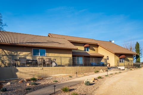 Welcome to Hacienda in Solitude - Welcome to Hacienda in Solitude!