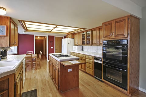 Lots of Counter Space including the Kitchen Island