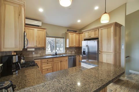 Clean and Modern Kitchen welcomes you