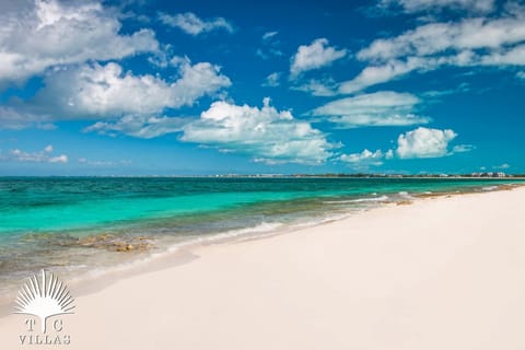 Beach nearby, sun loungers, beach towels