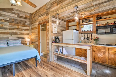 Studio | Free WiFi | Smart TV | Window A/C Unit | Pet Friendly w/ Fee