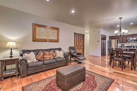 Living Room | 1,157 Sq Ft | 6-Unit Building | Single-Story Unit