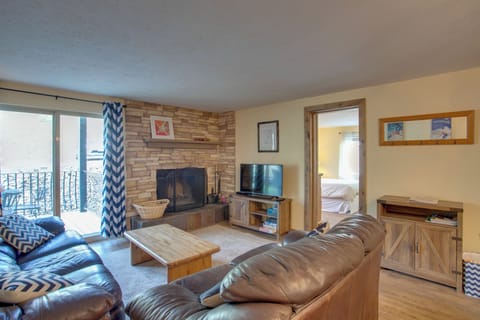 Crested Butte Vacation Rental Condo | 3BR | 3BA | 1,094 Sq Ft | Stairs Required