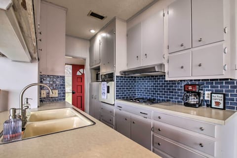 Fully Equipped Kitchen | Drip Coffee Maker | Toaster