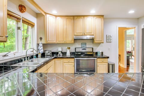 Kitchen | Drip Coffee Maker