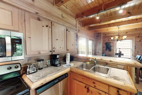 Zip A Dee Doo is complete with a standard 12 cup coffee maker. Don't forget your favorite coffee and filters!