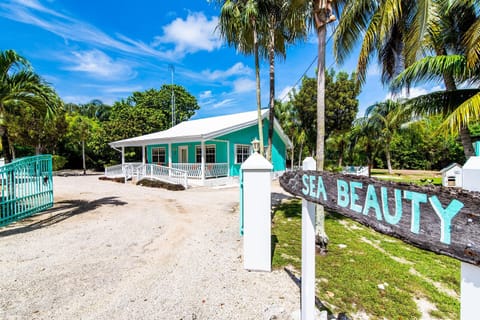 Welcome to Sea Beauty! This cozy cottage is a guest favorite and one of the few island homes that is wheelchair friendly.
