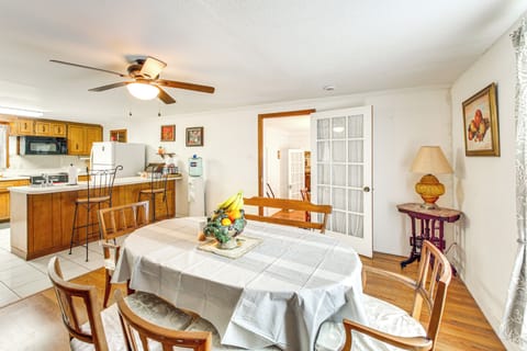 Hot Springs Vacation Rental | 5BR | 3.5BA | Steps Required | 3,500 Sq Ft