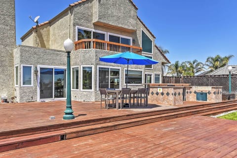 Furnished Deck | Outdoor Kitchen