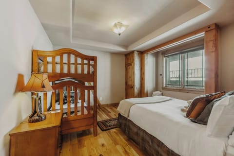 Bedroom Seven - Bunk - Winter