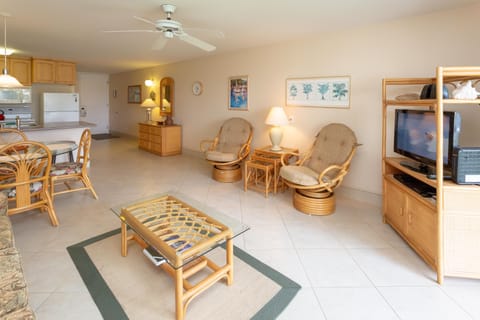 # 213 Wohnung im zweiten Stock, einfachen Zugang zum besten Strand auf Maui! apartment in Wailea