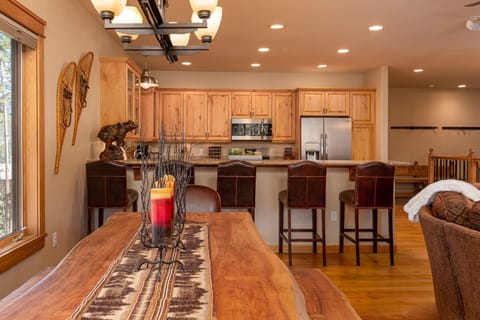Open dining room with kitchen & living room access