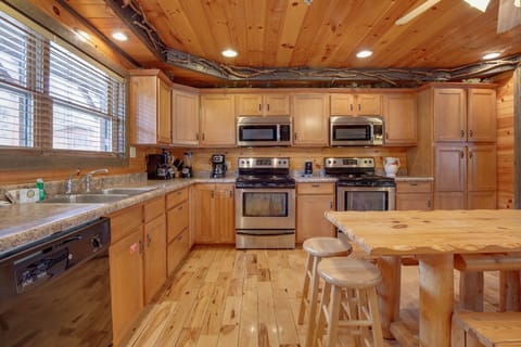 Kitchen - Double Appliances