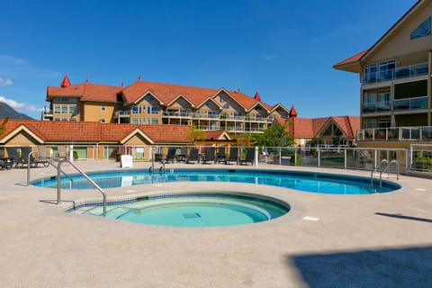 Indoor pool, outdoor pool