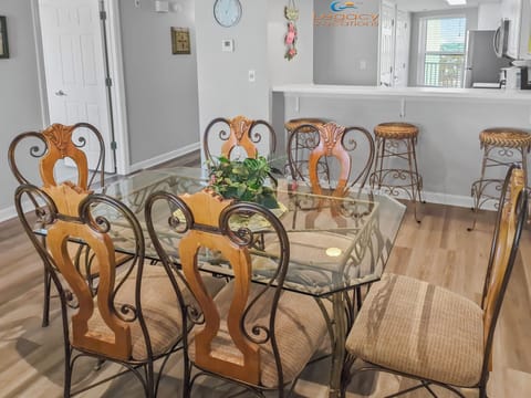 Seacrest 601 Dining Area