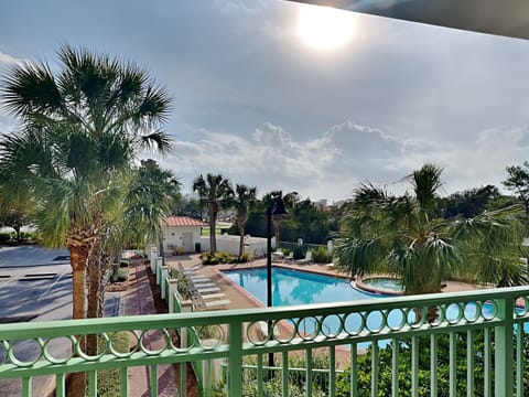 Welcome to Inn at Seacrest #206