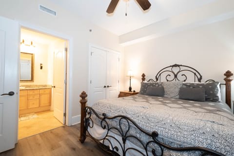 Bella Riva 106-Guest Bedroom 2