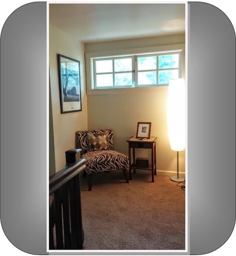 Upstairs Foyer - Upstairs foyer