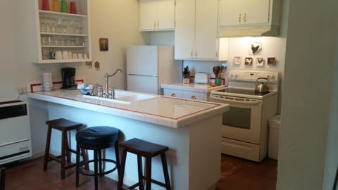 Kitchen - Kitchen