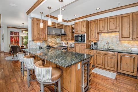 Lionsquare-N-402-Web_05