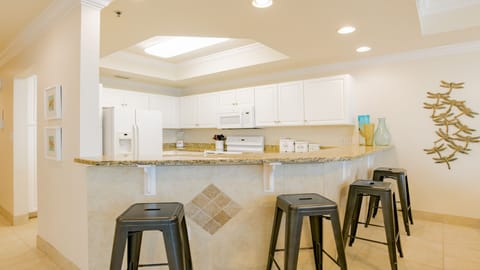 Phoenix IX 1503 Kitchen