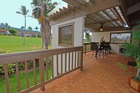Expansive Lanai Overlooking the Golf Course