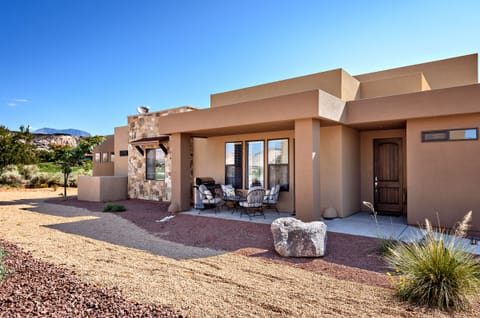 Side View of Home Overlooking Golf Course - The side patio is the perfect place to BBQ, relax, and enjoy the weather of St. George!