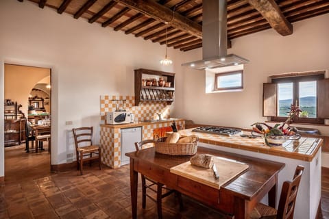 Common Room, Kitchen