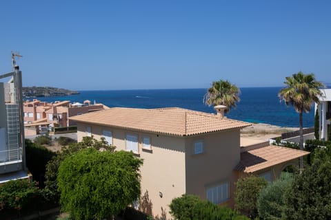 VILLA AGUSMAR - Modern beach house with small gym, leisure area, private pool and partial Villa in Migjorn