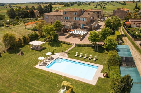 Building Exterior, Outdoor, Pool