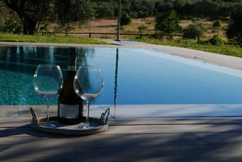 Main, Pool