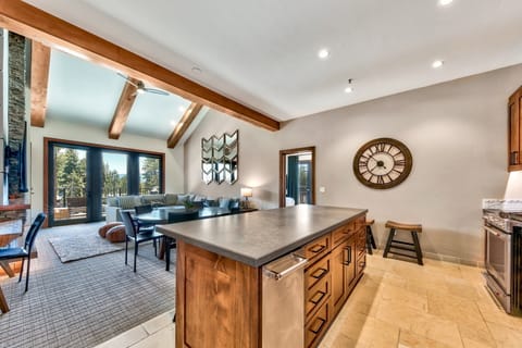 Flooring, Hardwood, Indoors, Room, Floor