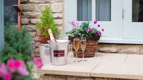 Patio detail, Teagles, Bolthole Retreats