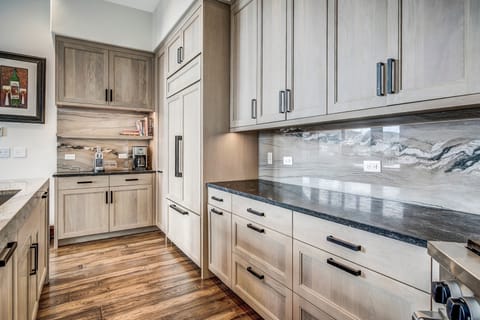 Indoors, Hardwood, Kitchen, Floor, Painting