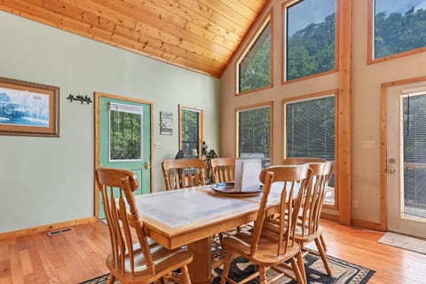 Majestic Hollow Dining table and Views