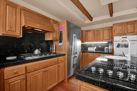 Two stoves will keep your cook busy