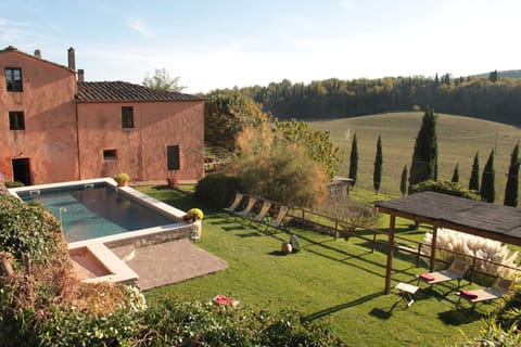 Property, House, Building, Swimming Pool, Estate, Real Estate, Farmhouse, Villa, Grass, Backyard