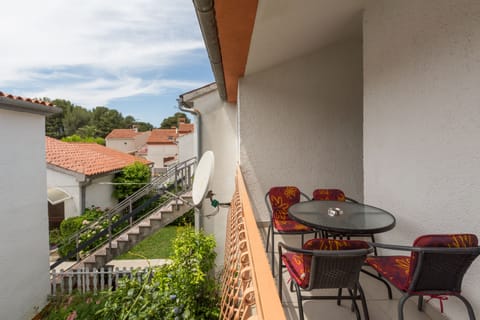 Balcony 2
