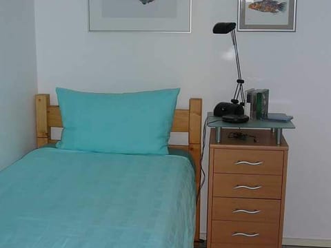 2 bedrooms