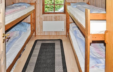 3 bedrooms, travel crib, WiFi