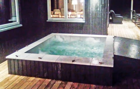 hot-tub